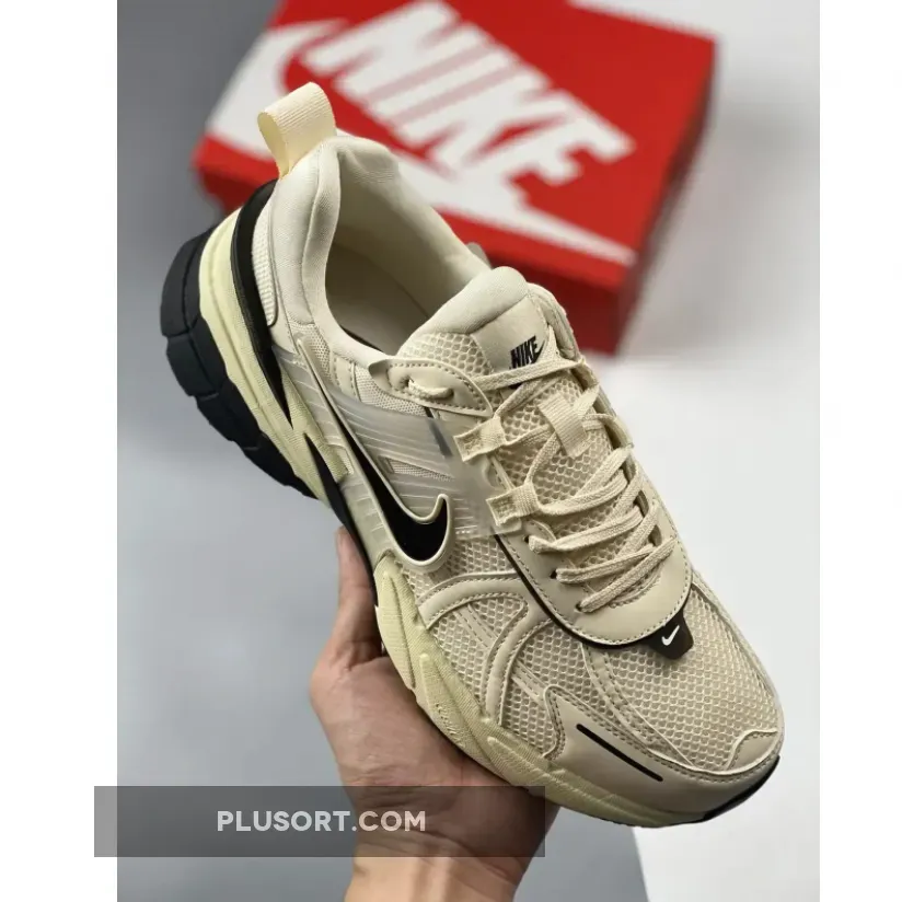 Nike Runtekk Coconut Milk Black 1685381067 Outlet