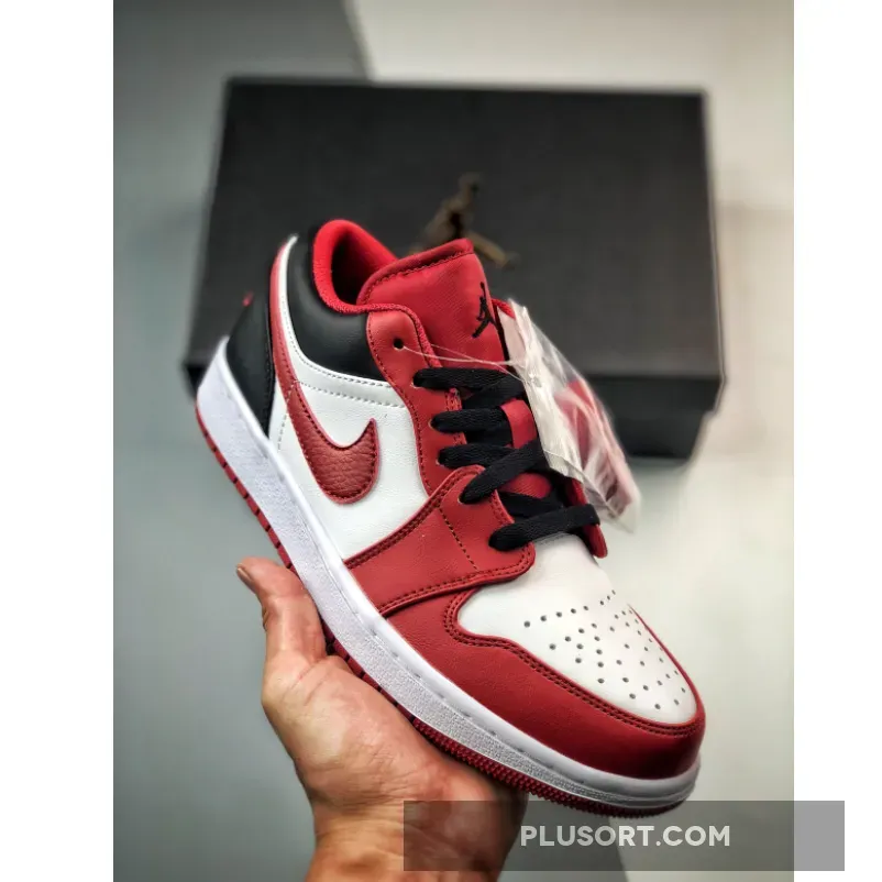 Air Jordan 1 Low Bulls 553558-163 - reverse black toe jordan 1