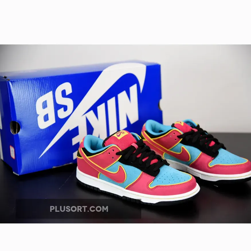 Nike SB Dunk Lo ‘Ms. Pacma’ Chlorine Blue/Cersie 313170-461