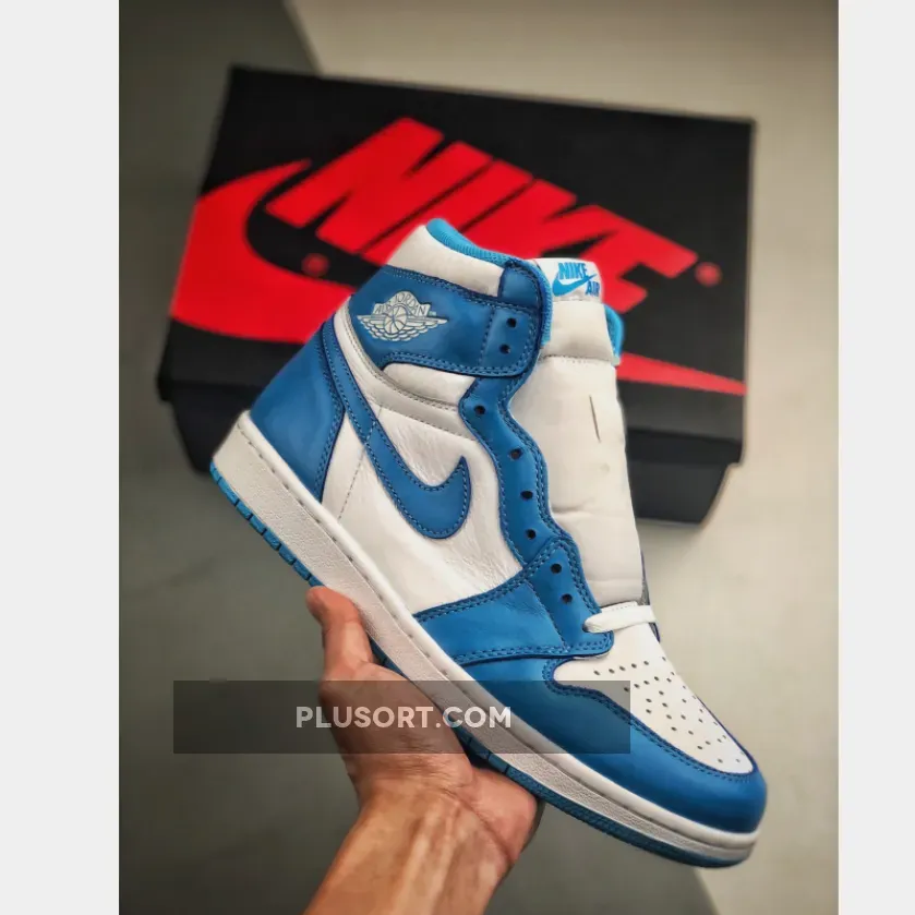 Unc High Tops / Air Jordan 1 Retro UNC Blue White 555088-117