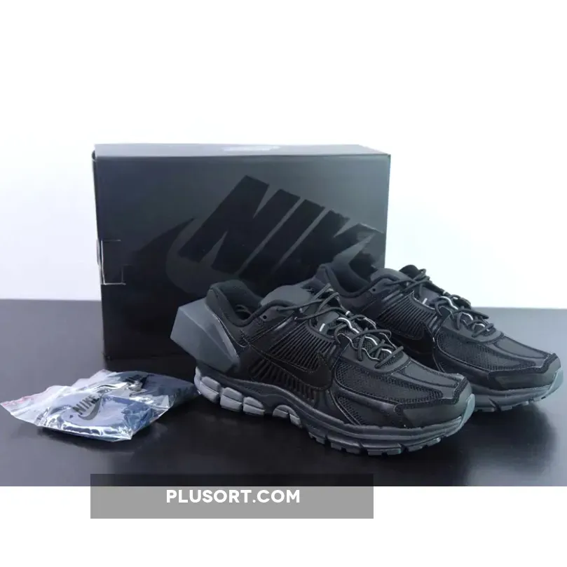 A COLD WALL x Nike Zoom Vomero 5s Black