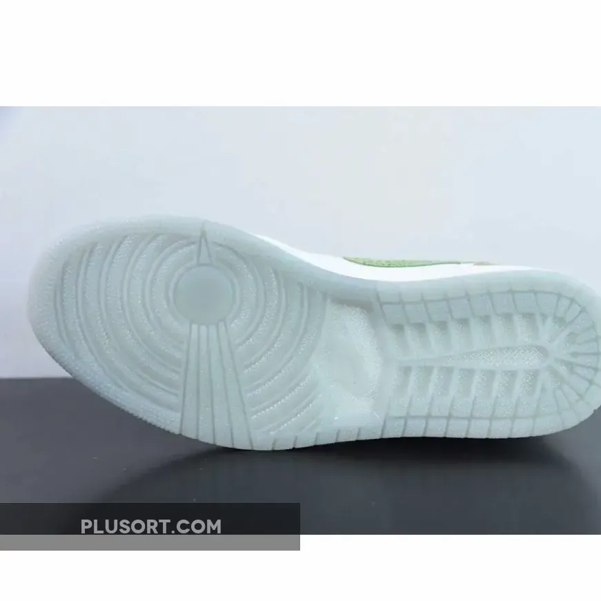 Air Jordan 1 Low OG "Year of the Dragon" Sail/Metallic Gold Grain Air Jordan 1 Low OG "Year of the Dragon" Sail/Metallic Gold Grain