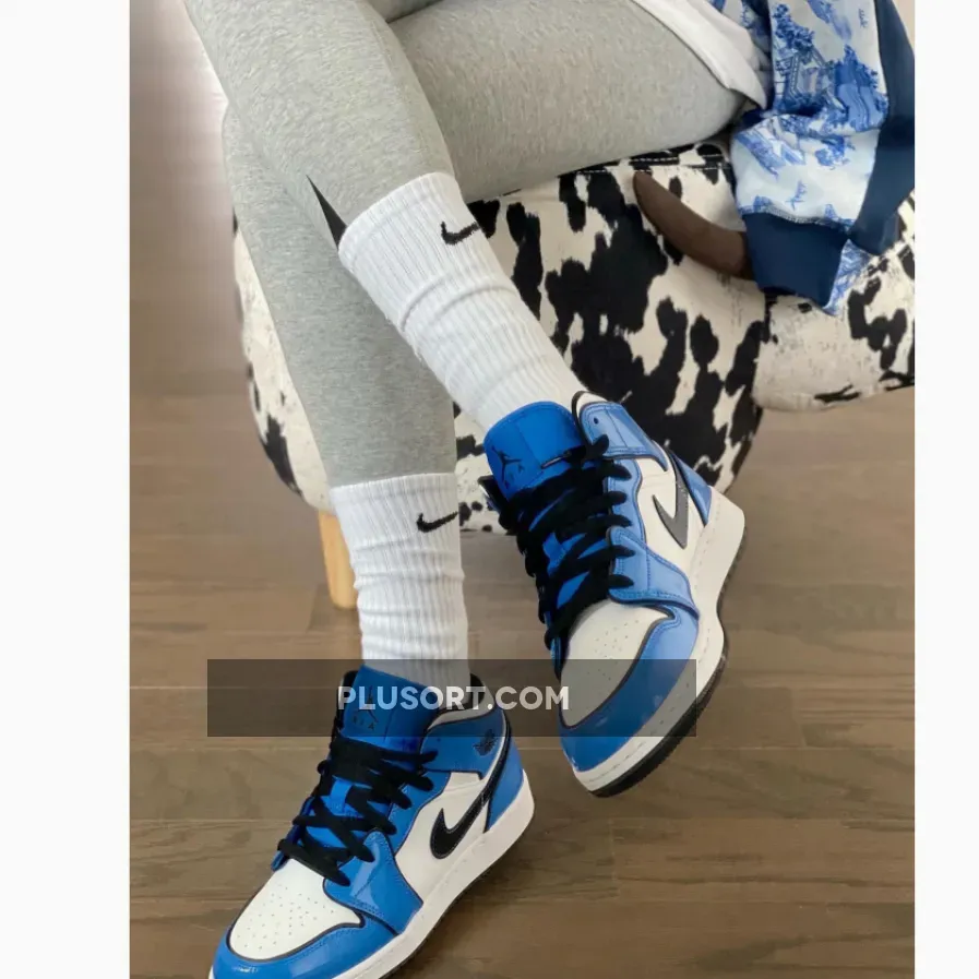 Air Jordan 1 Mid "Signal Blue" With Patent Leather Uppers