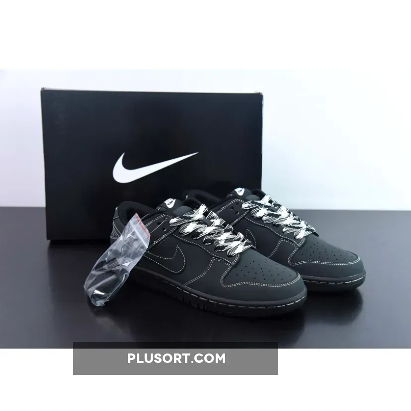 Nike Dunk Low Triple Black