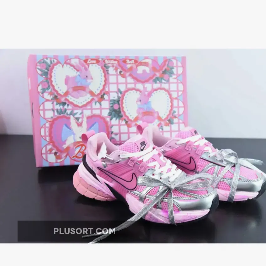 Nike WMNS Runtekk Pink Silver Black