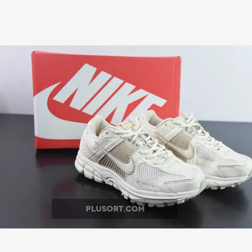 Nike Zoom Vomero 5 Sail Light Orewood Brown