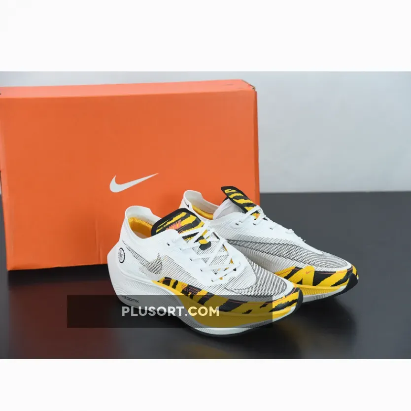 Nike ZoomX VaporFly NEXT% 2 "BRS" White/Black-University Gold-Orange